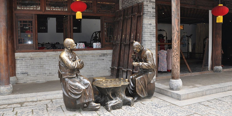 分析人物雕塑的发展特点