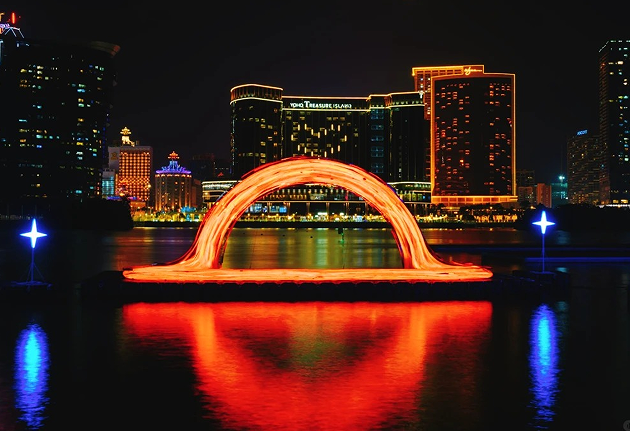 文旅景区户外夜游大型灯光美陈艺术装置(图1) 文旅景区户外夜游大型灯光美陈艺术装置(图1)