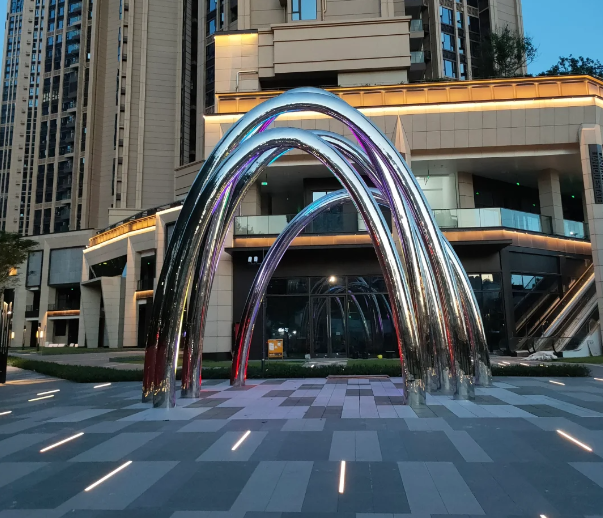 联投东方世家-镜面不锈钢拱门水景雕塑(图1) 联投东方世家-镜面不锈钢拱门水景雕塑(图1)
