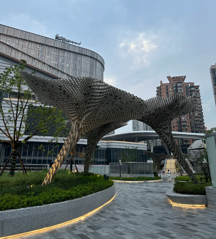 上海徐家汇中心景观雕塑小品(图2) 上海徐家汇中心景观雕塑小品(图2)