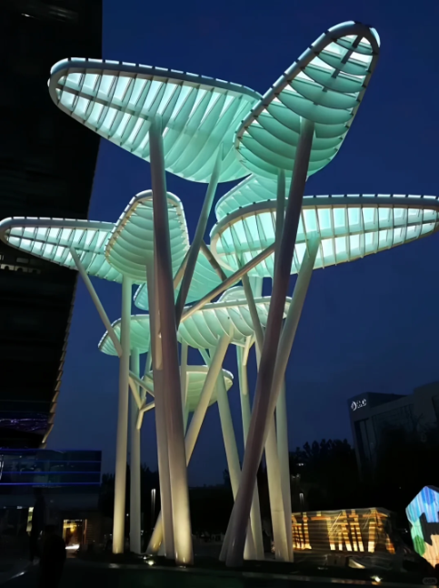 不锈钢树状艺术装置|自然形态融入城市空间(图4) 不锈钢树状艺术装置|自然形态融入城市空间(图4)
